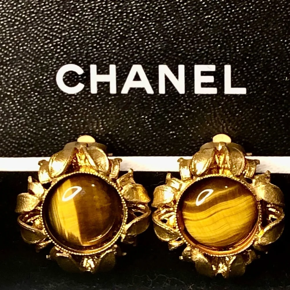 CHANEL 24k Gold Plated Tiger’s Eye Cabochon Clip On Earrings with Box